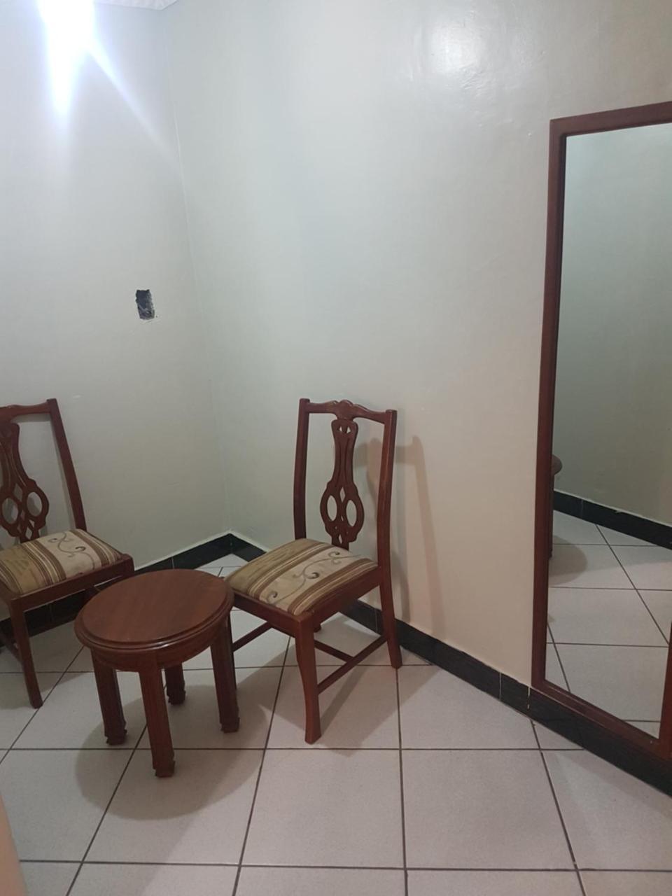 Center Inn Αρούσα Εξωτερικό φωτογραφία